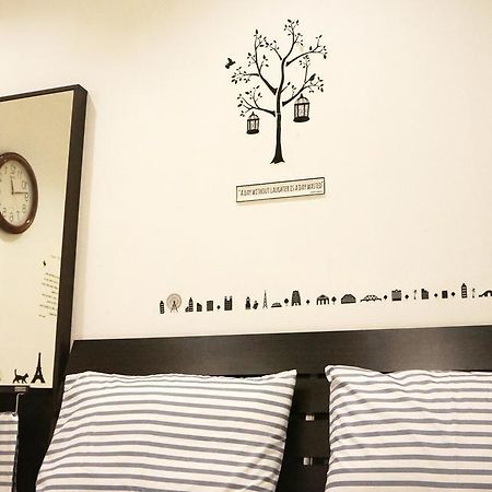 Wake Up Hostel Bangkok Exterior photo